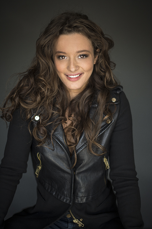 actor Ellie Popov large photo