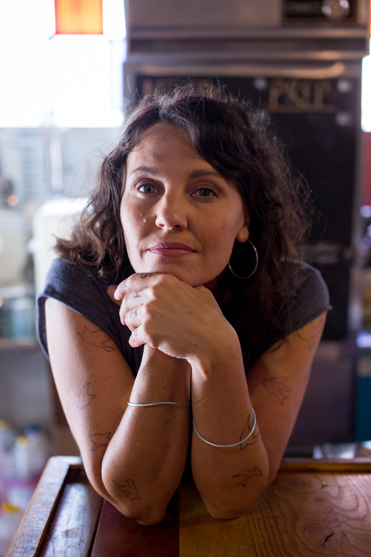 actor Chloe Taylor large photo