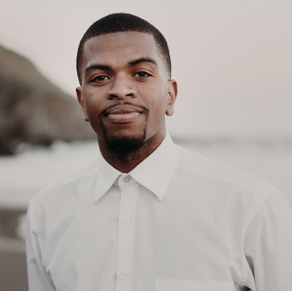 actor Brandon Leake large photo