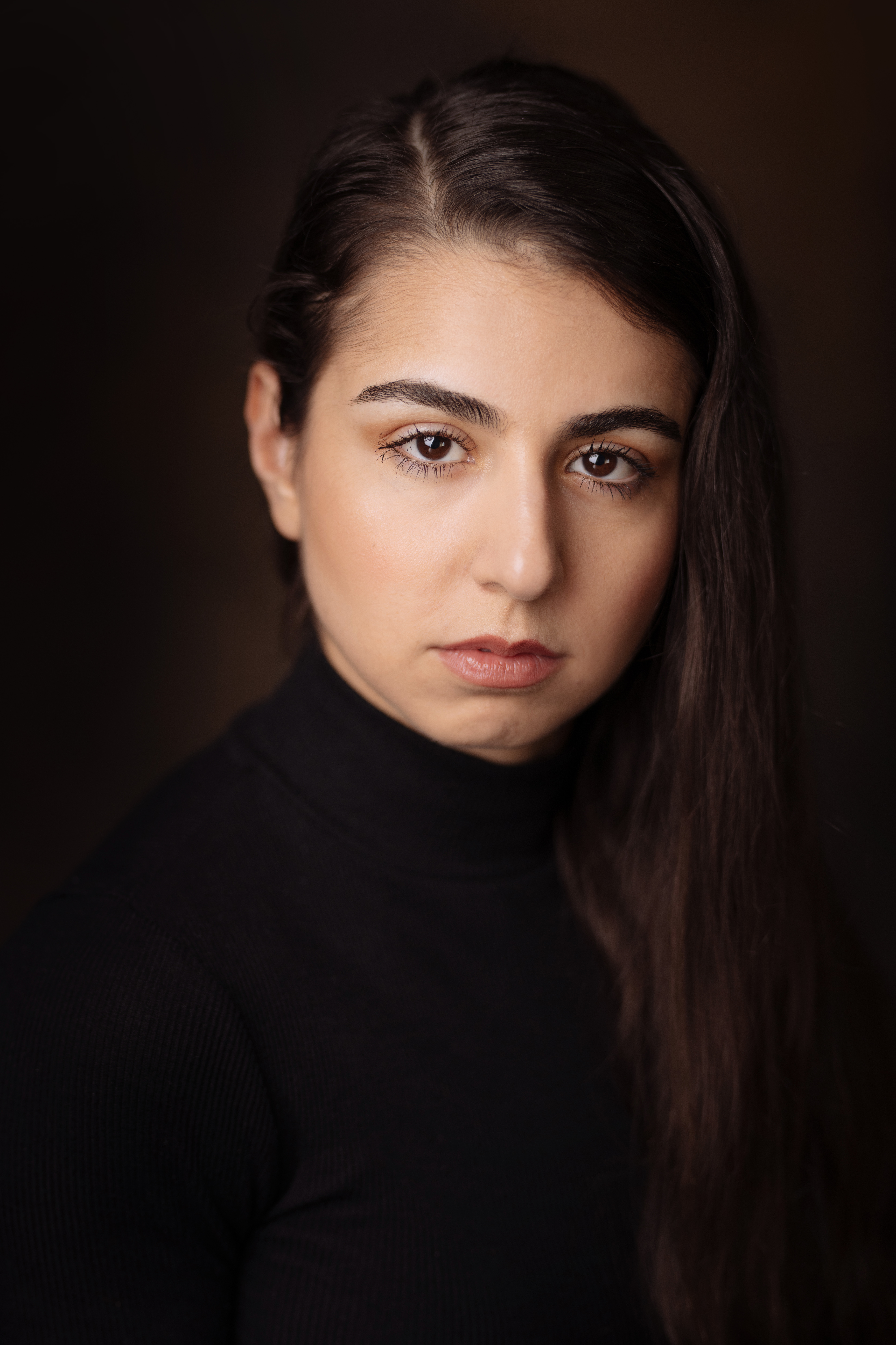 actor Emily Georgiou large photo