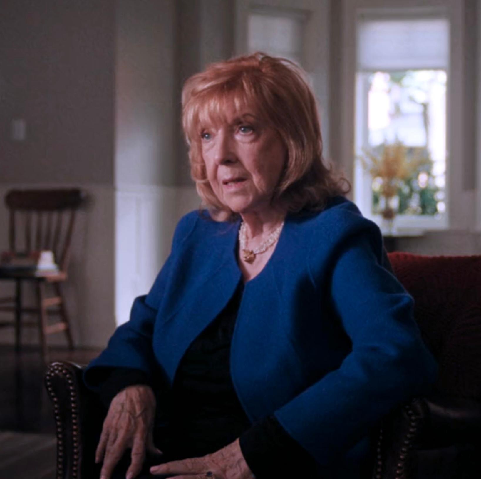 actor Catherine McCartney large photo