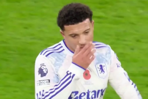 [Highlights] Cutting inside is my stubbornness! Sancho cuts inside and curls a shot just wide of the far post