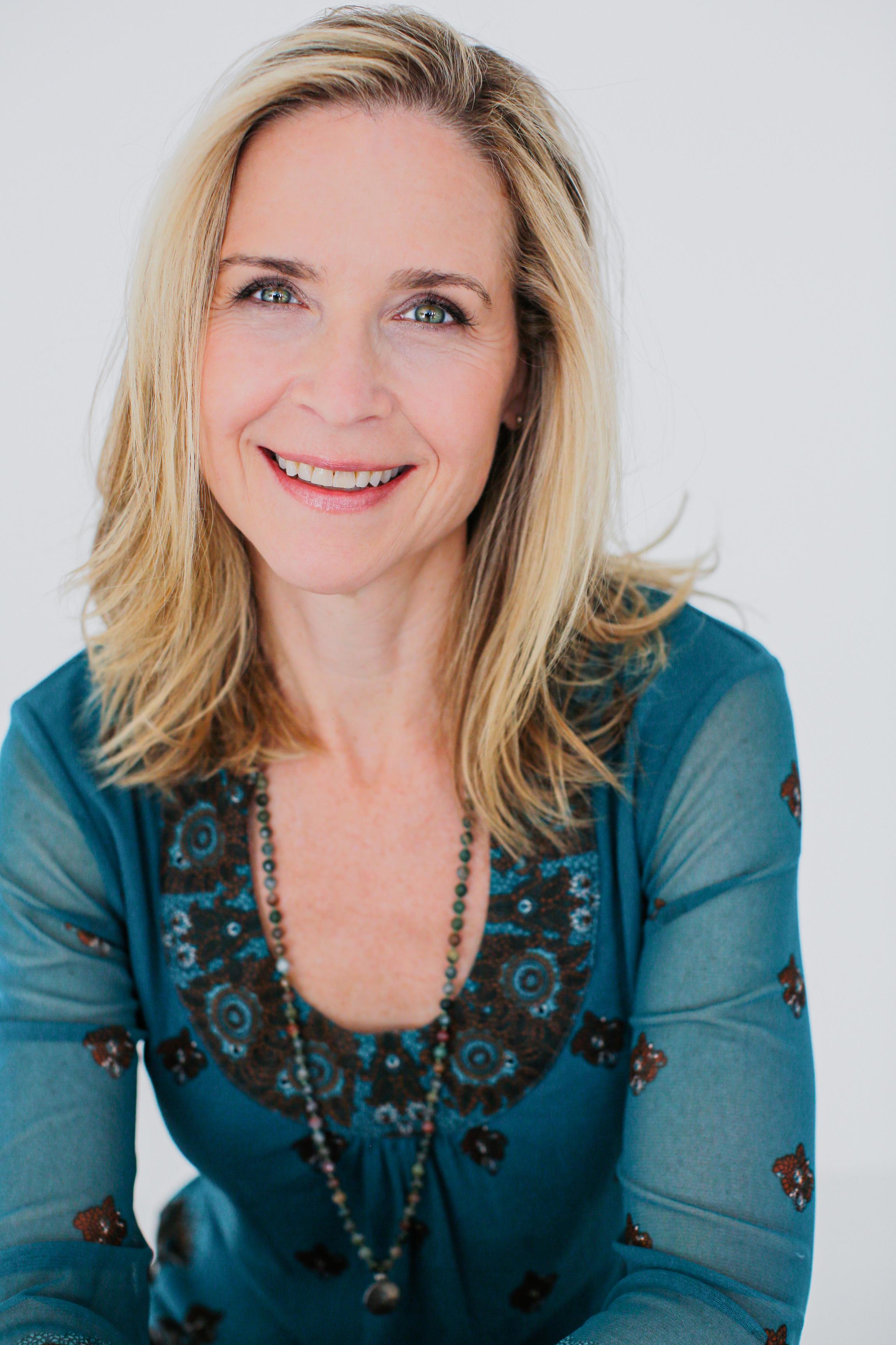 actor Margaret Curry large photo