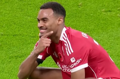 [Goal] Team success! Mac Allister's brilliant pass, Gravenberch's strike finds the net