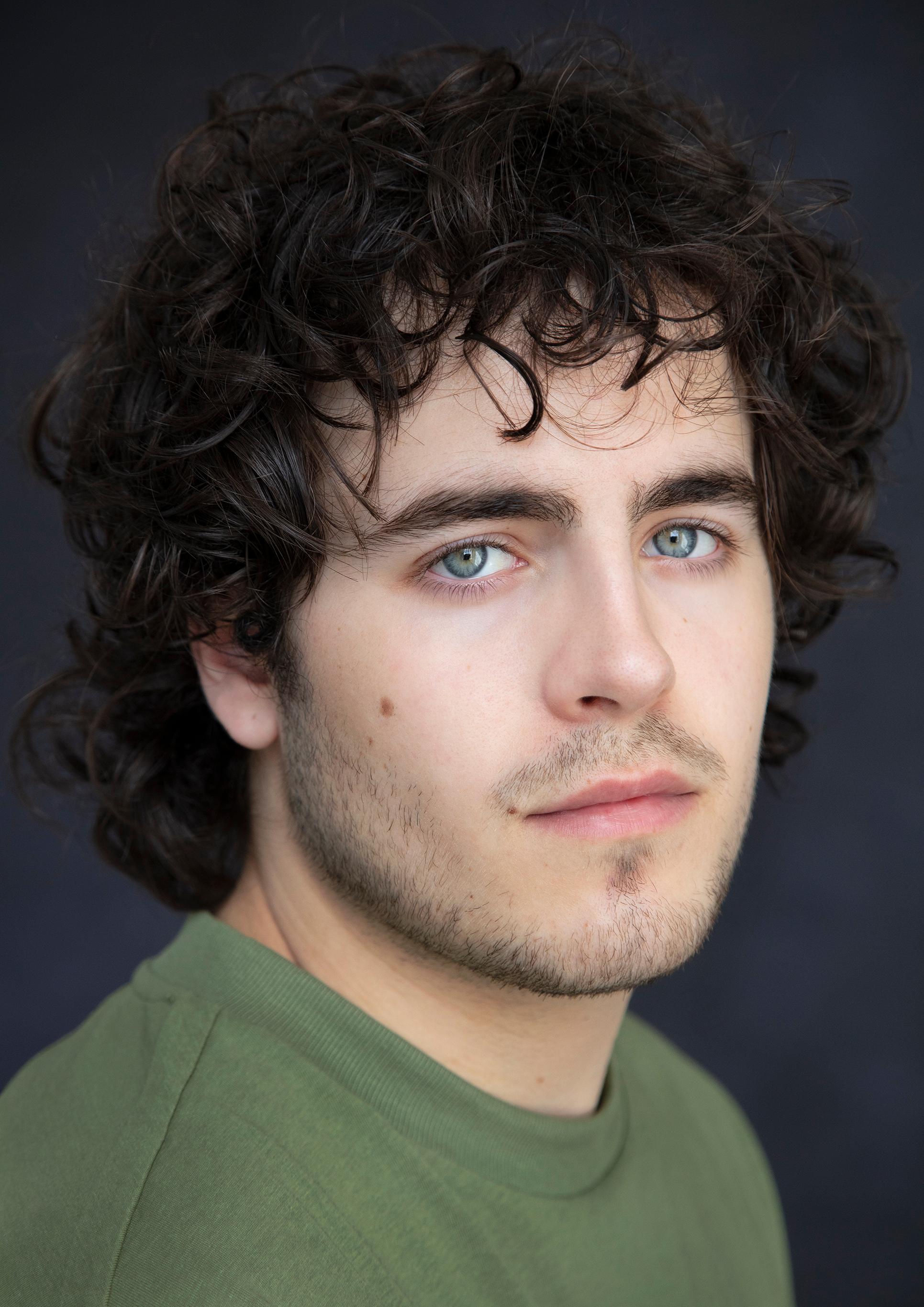 actor Ryan Burke large photo