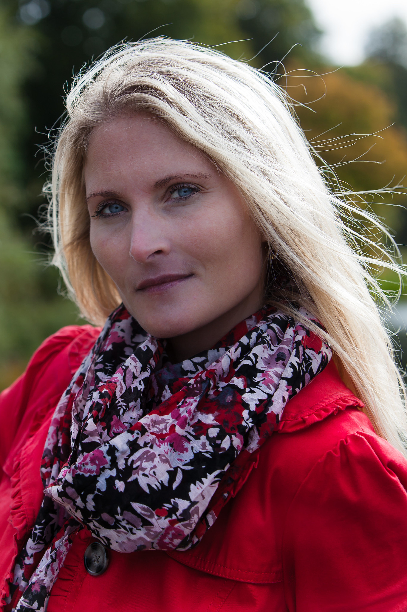 actor Deanie Mofjeld large photo