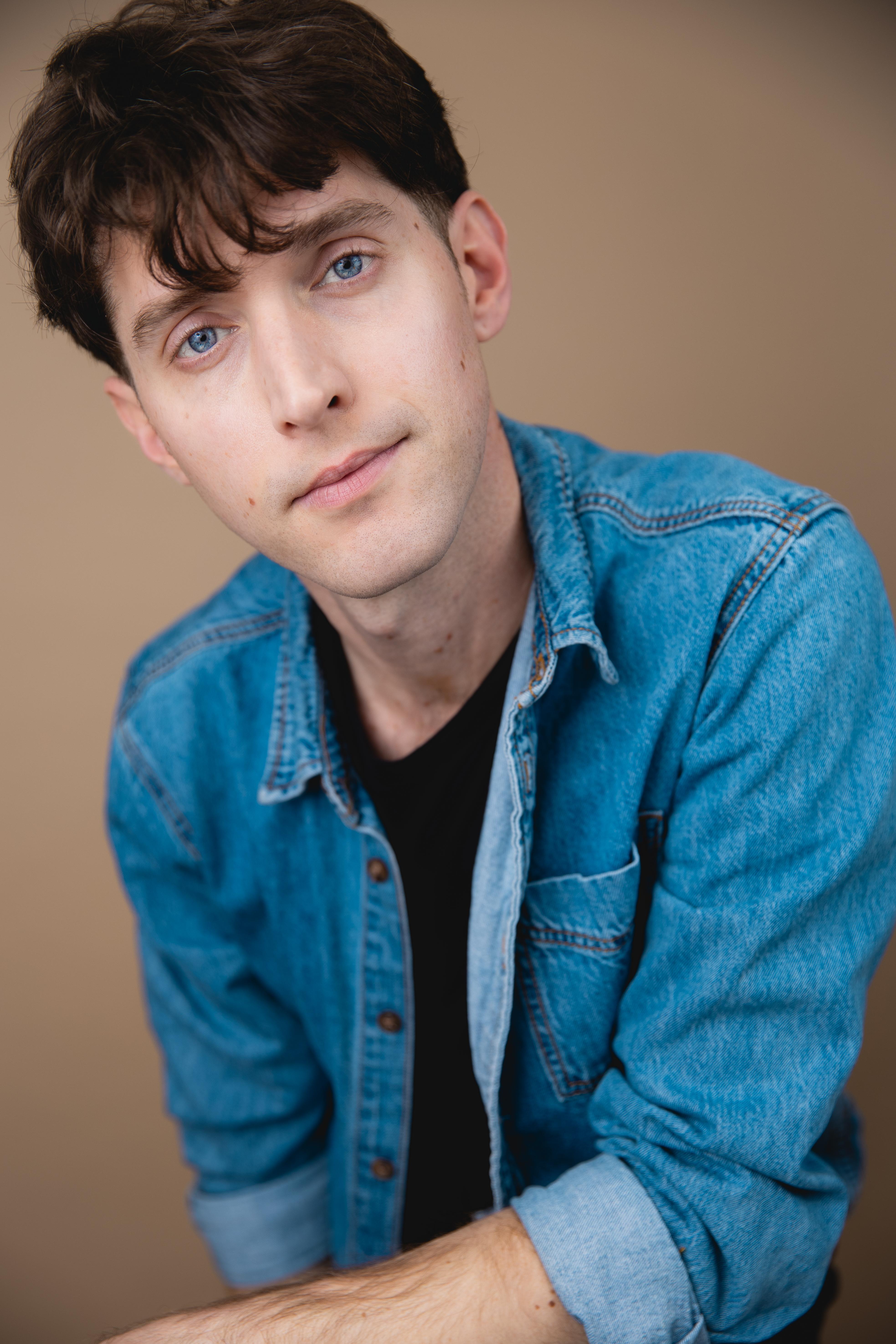 actor Brody Redman large photo