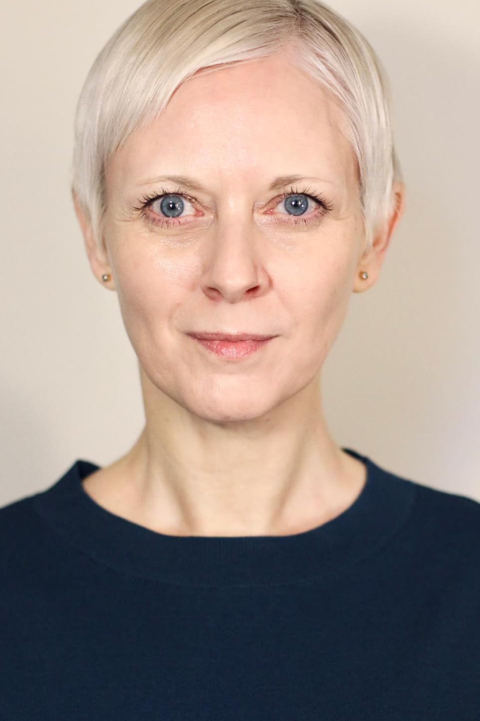 actor Camilla Roman large photo