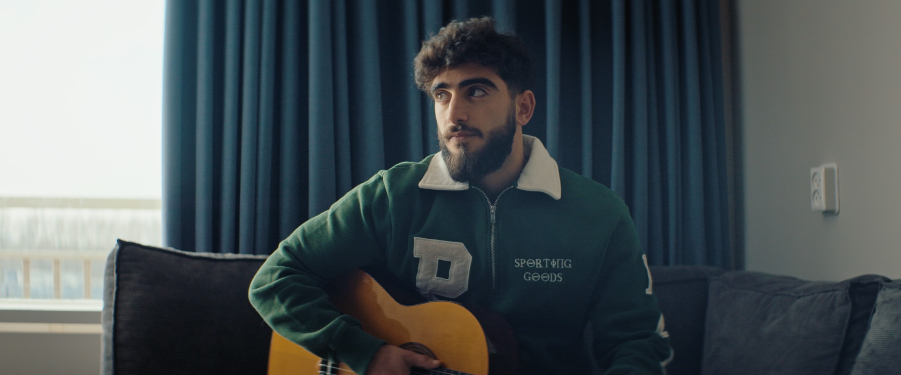 actor Siawaash Cyrroes large photo