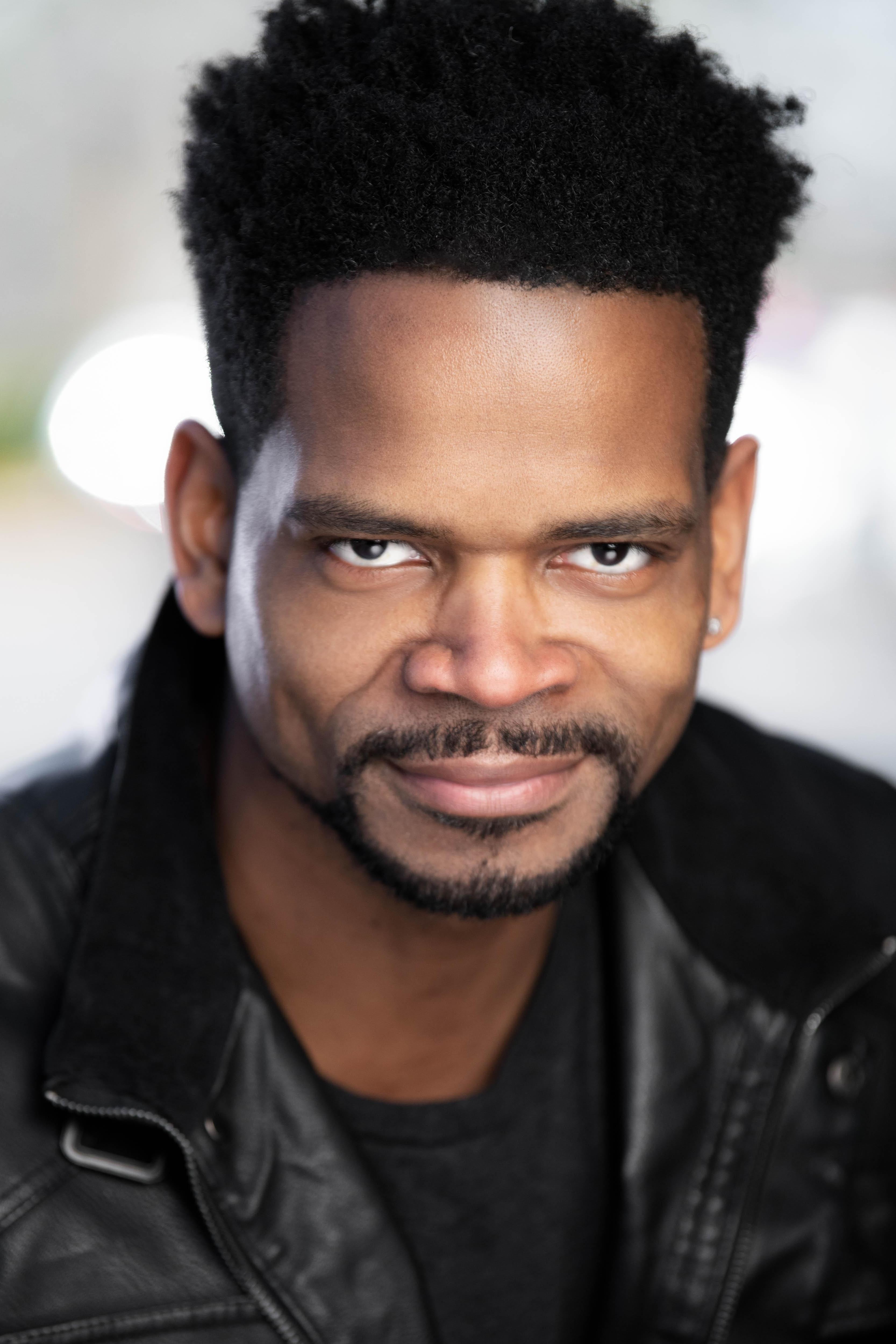 actor Theo Haddon large photo