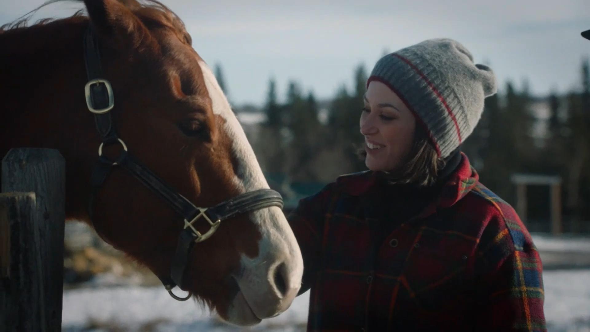 actor Brianna Johnston large photo