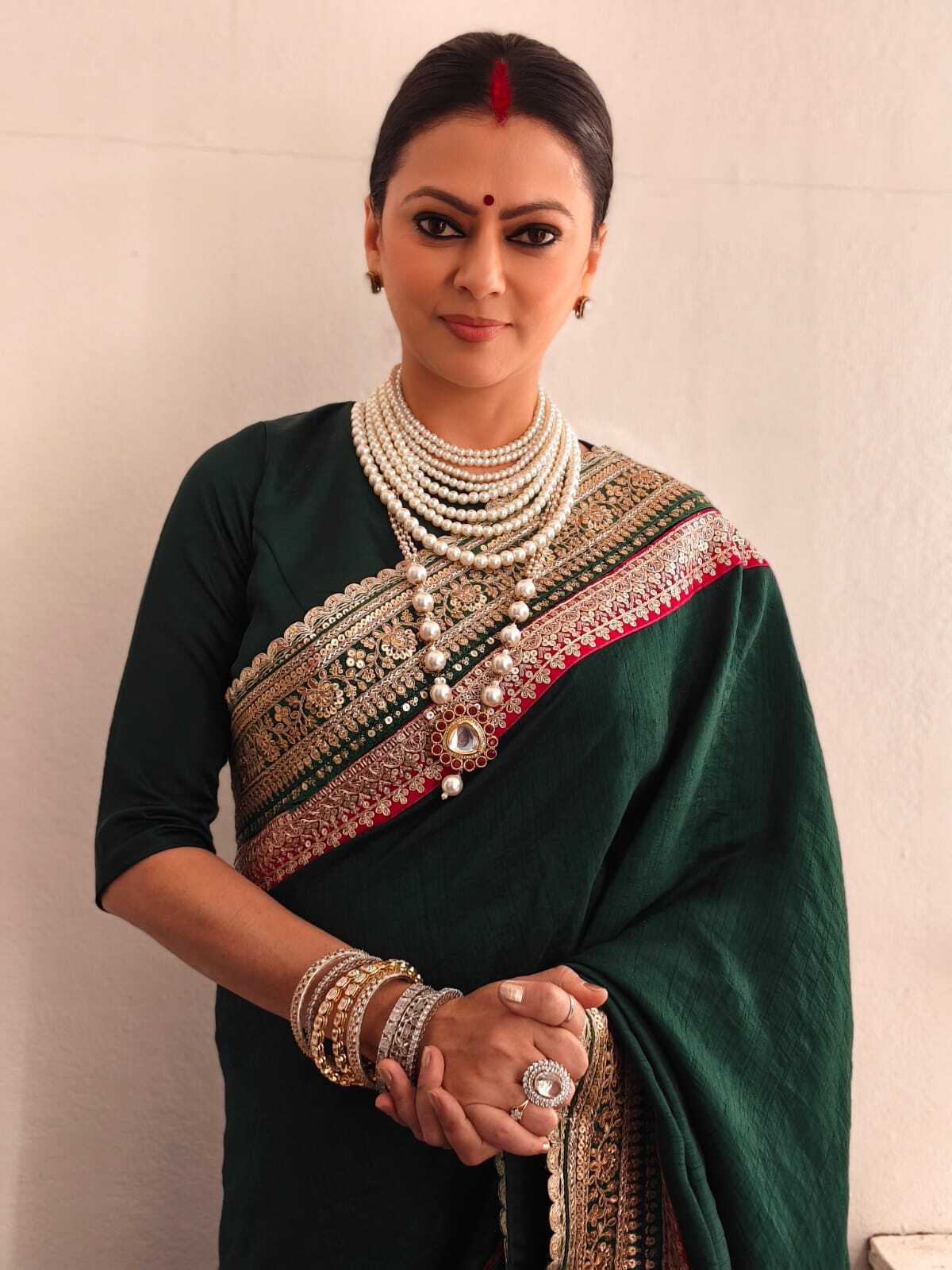 actor Kaveri Ghosh large photo