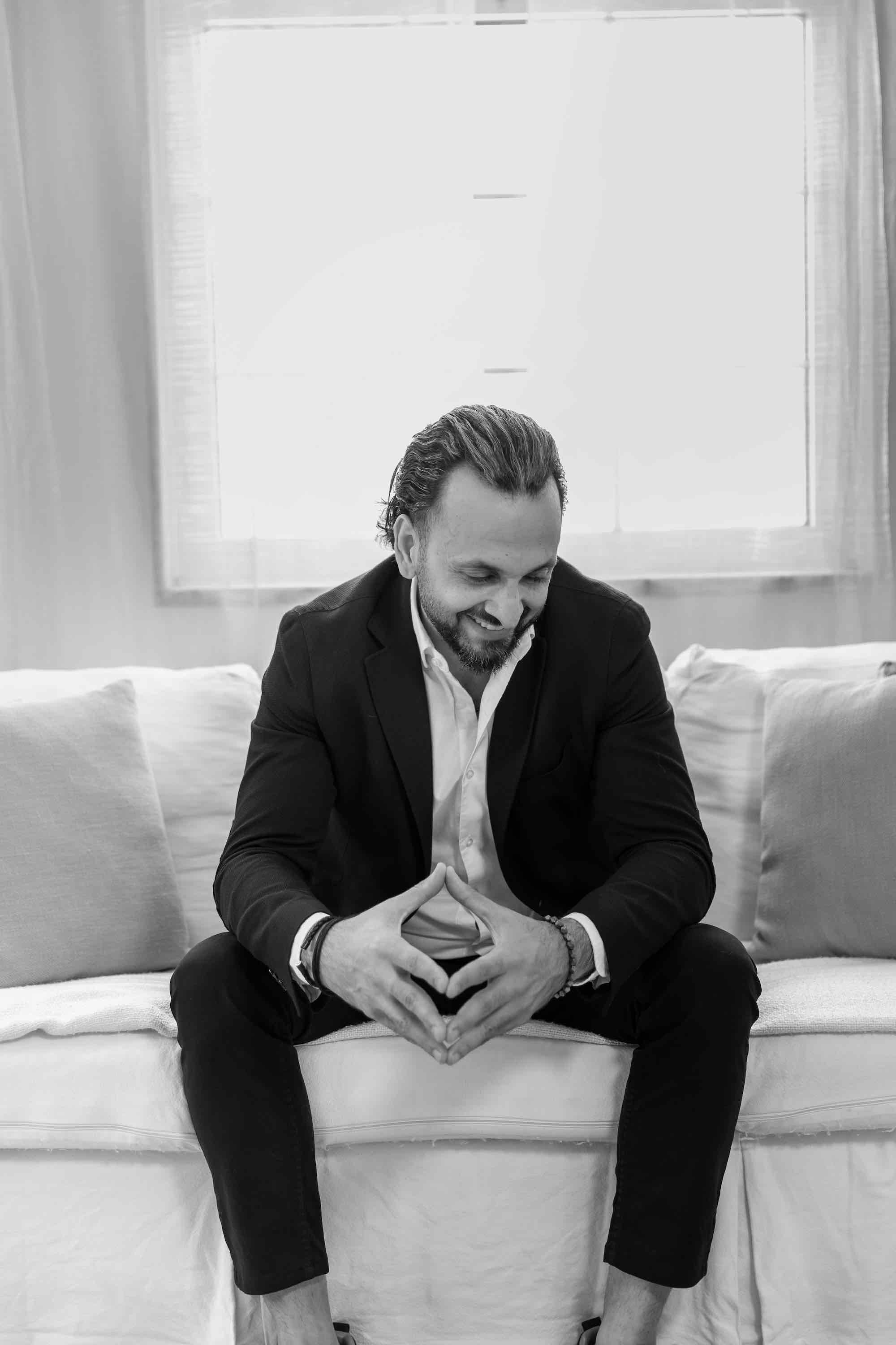 actor Sam Akel large photo