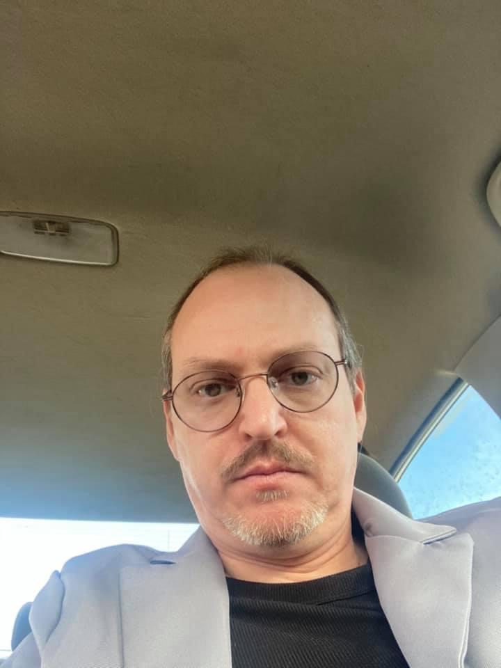 actor Mat Acra large photo