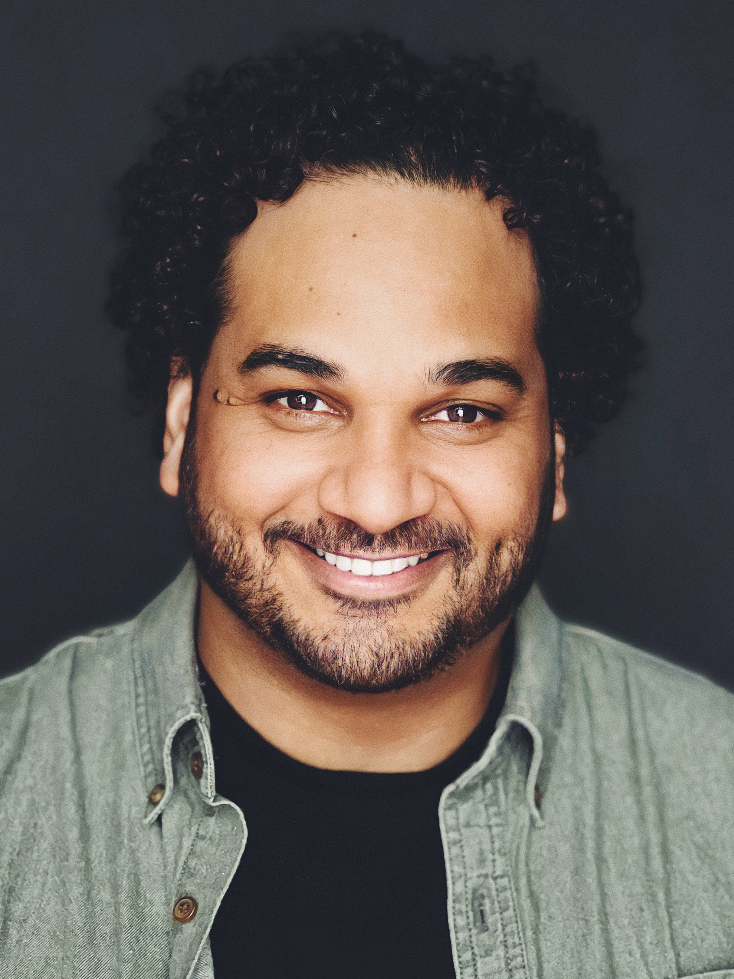 actor Mike Holt large photo