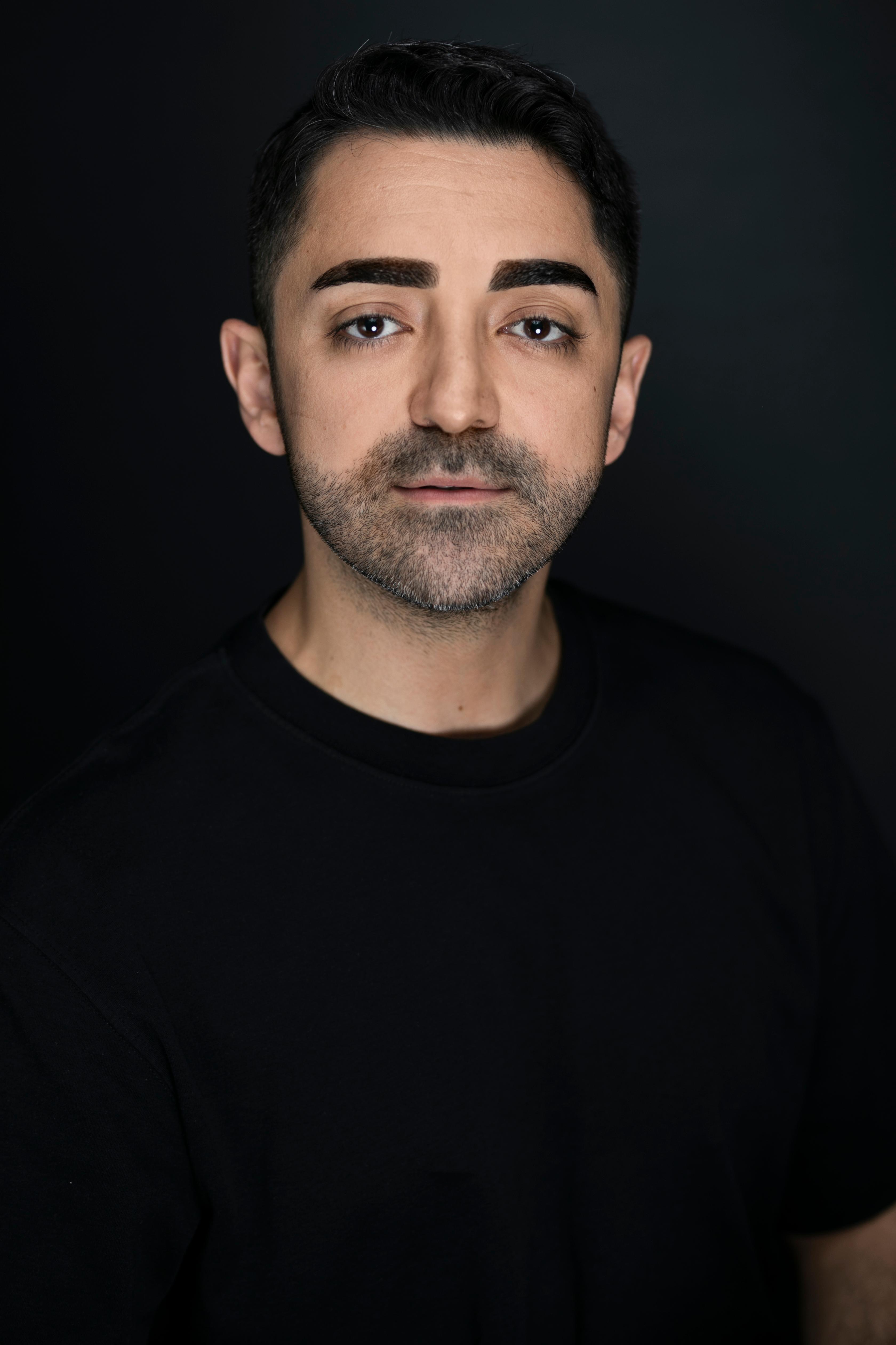 actor Selman Ünlüsoy large photo