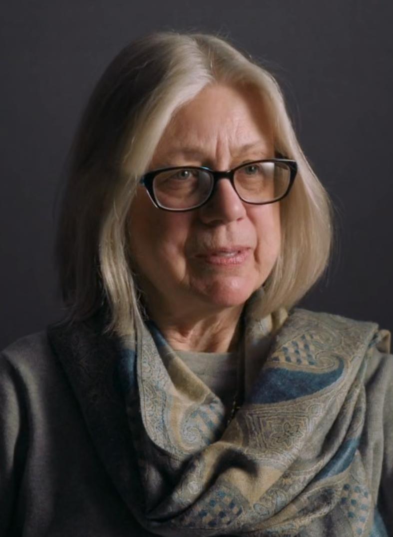 actor Tina Mucklow large photo