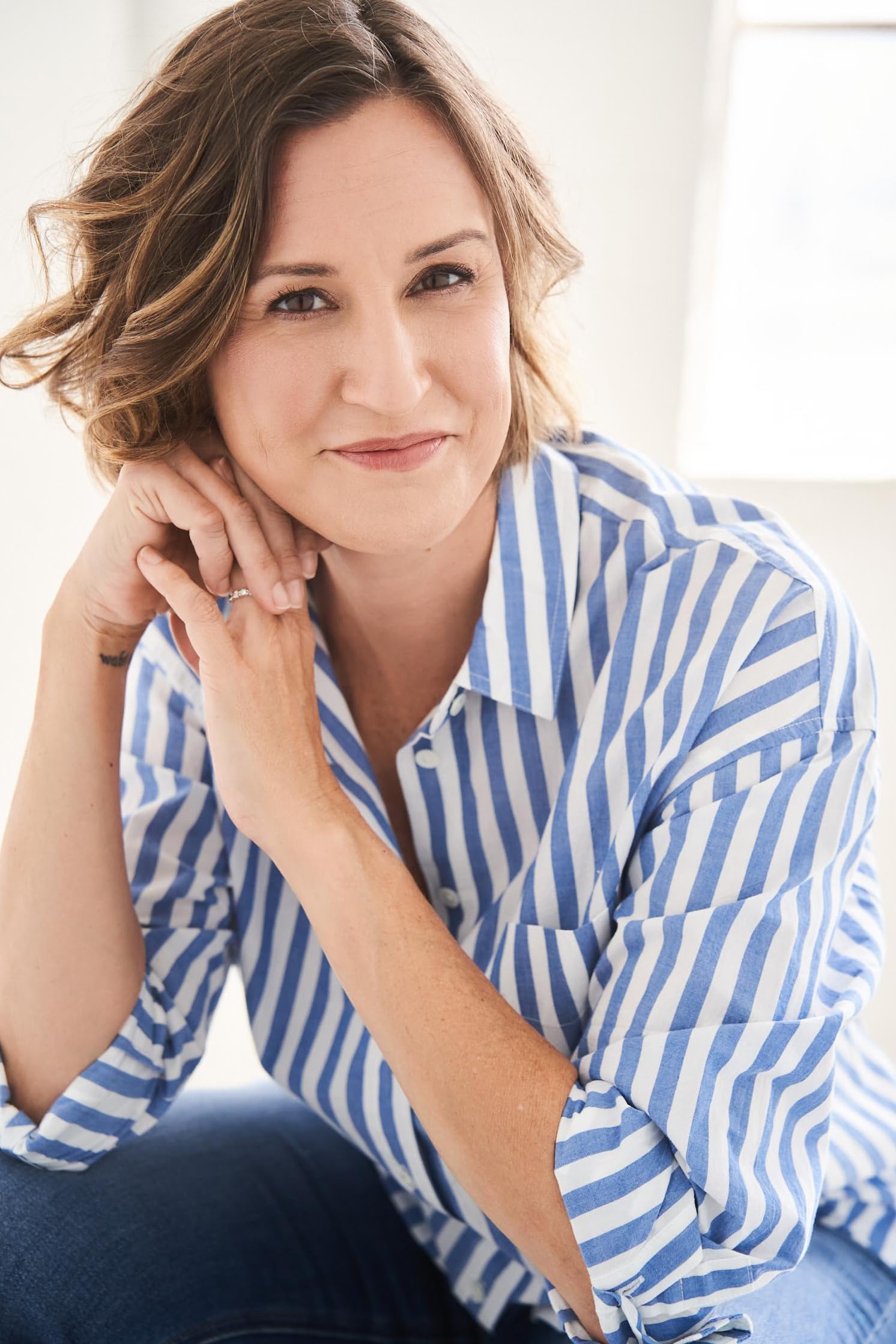 actor Beth Fraser large photo