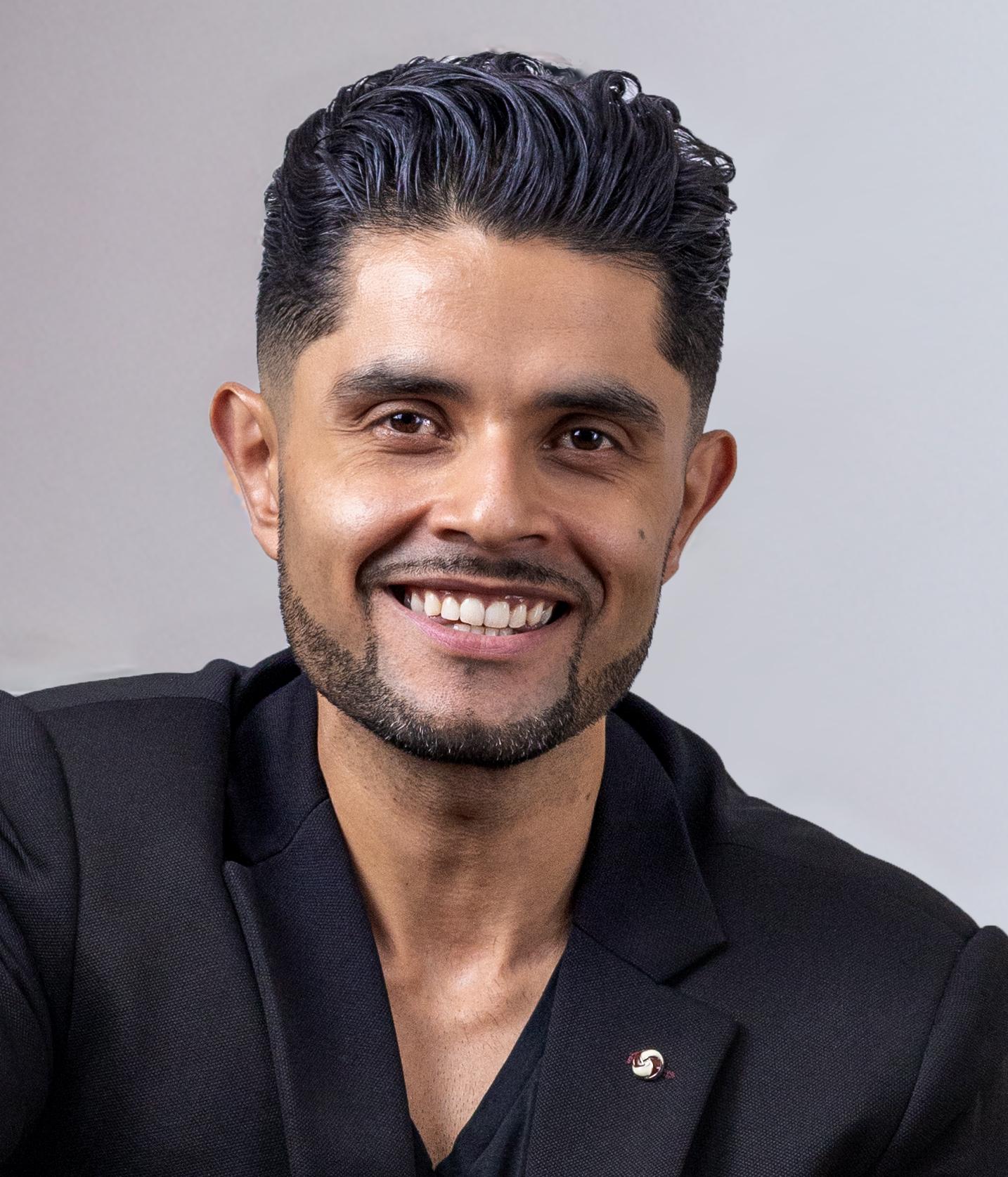 actor Fernando Herrera large photo