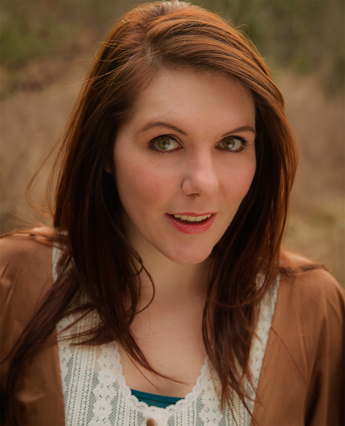 actor Erin Leigh Bushko large photo