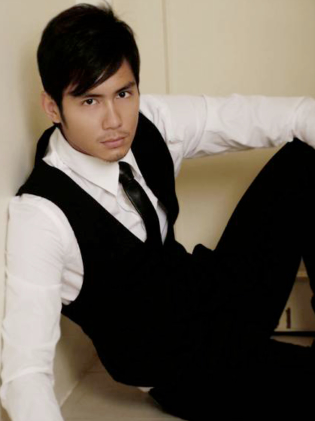 actor J.C. Chee large photo