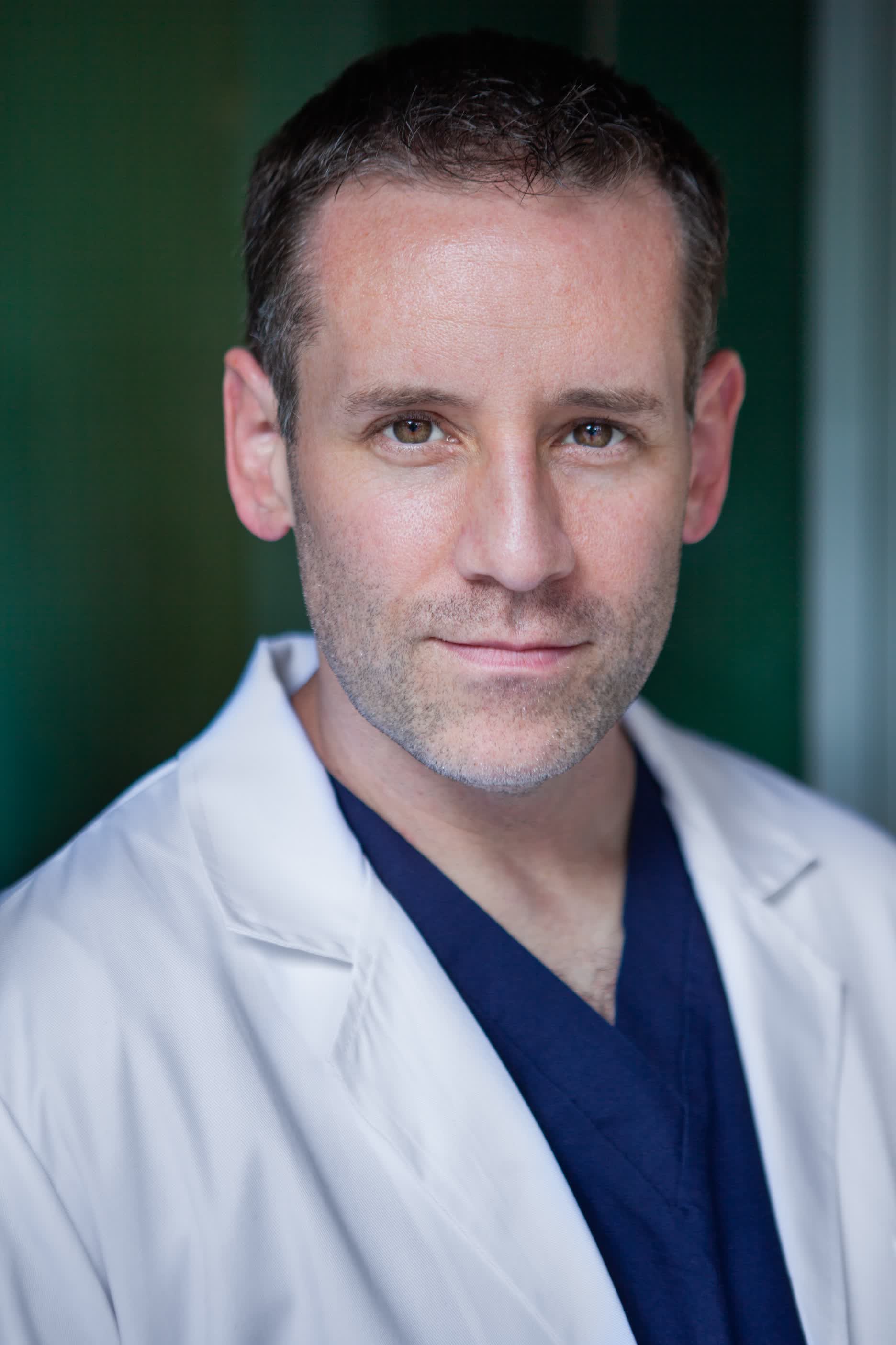 actor Larry Herring large photo