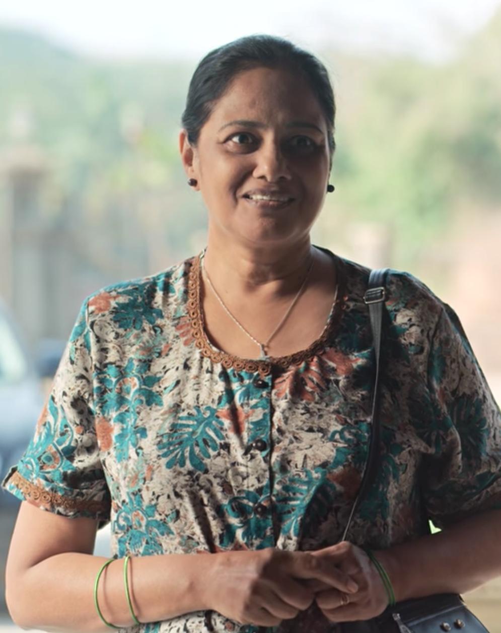 actor Meenacshi Martins large photo