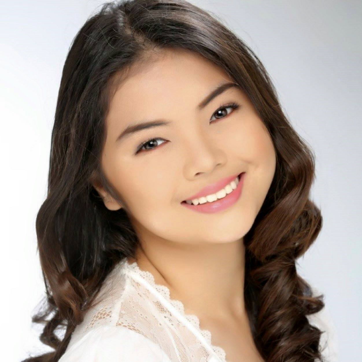 actor Celine Lim large photo