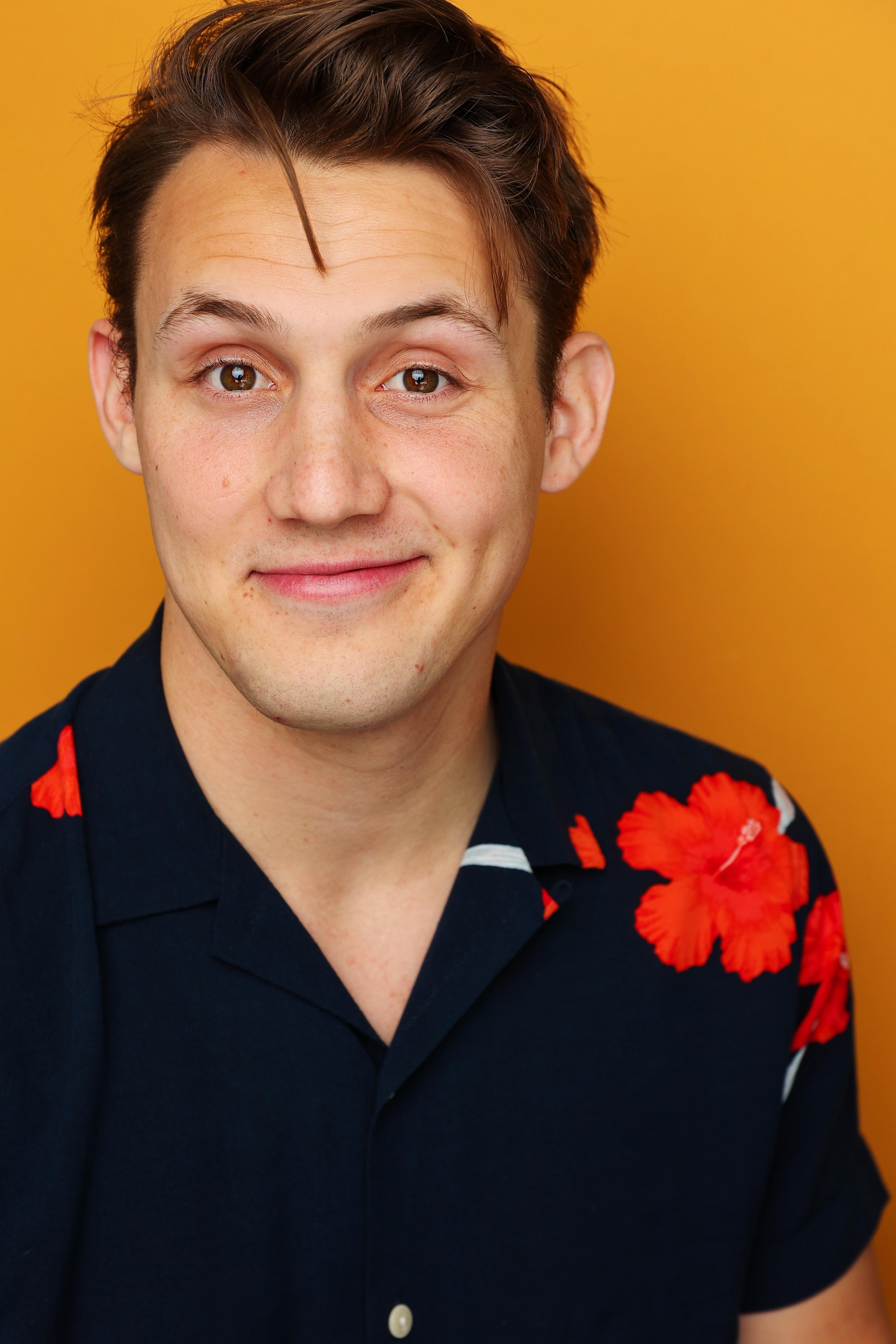 actor Charlie Bauer large photo