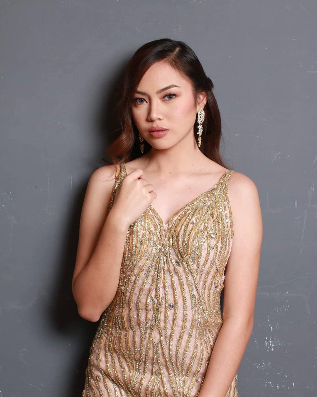 actor Chloe Carpio large photo