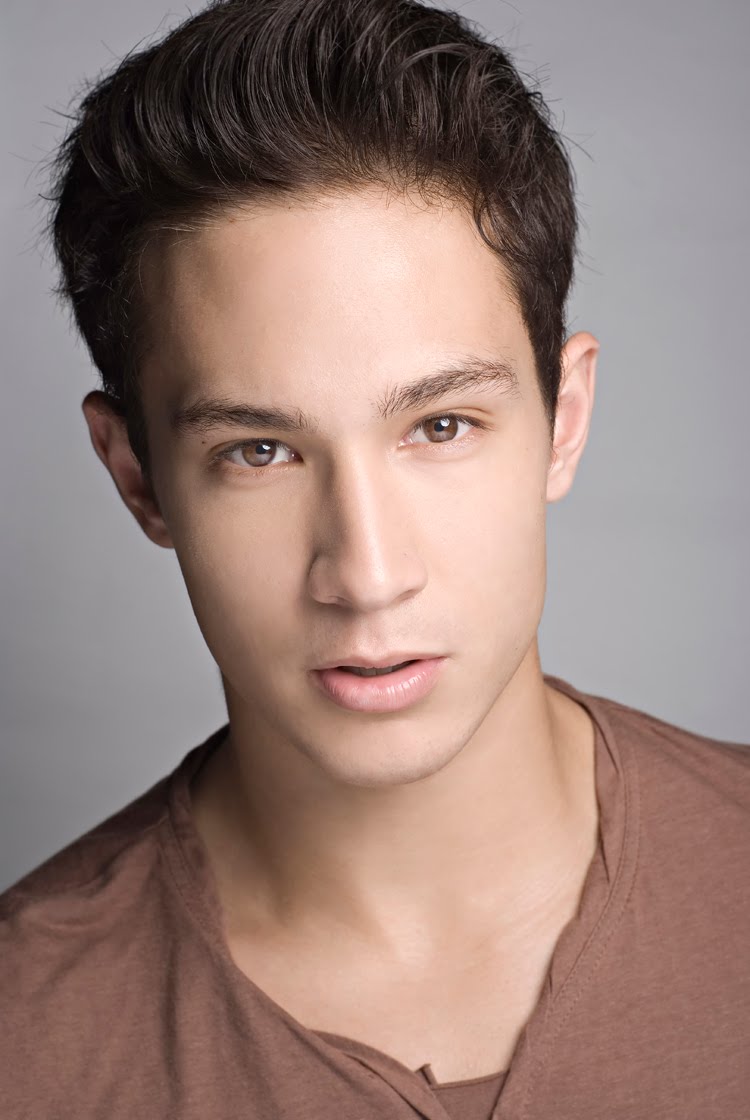 actor Ian Batherson large photo