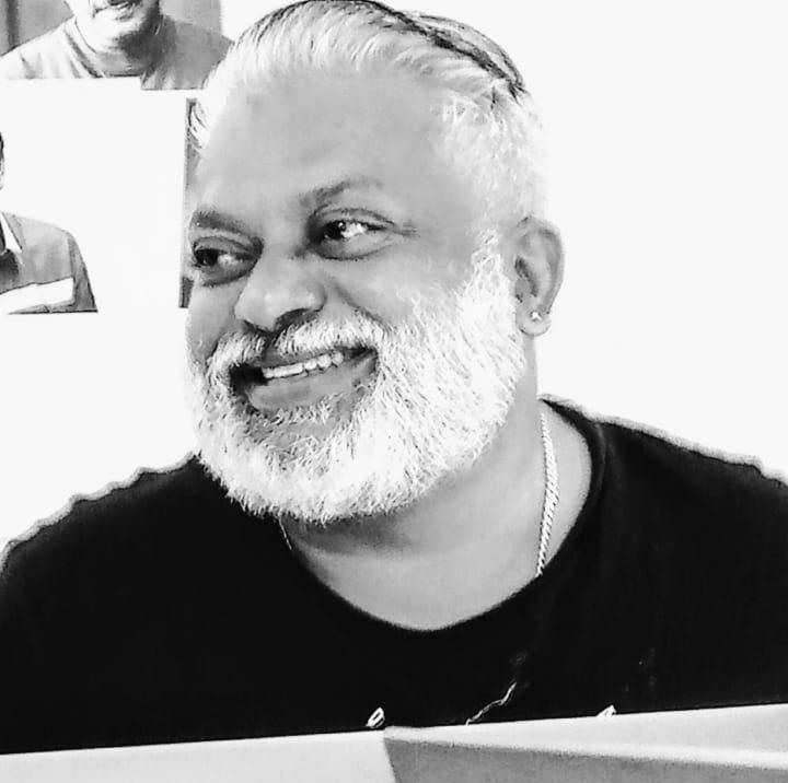 actor Suresh Lakkoor large photo