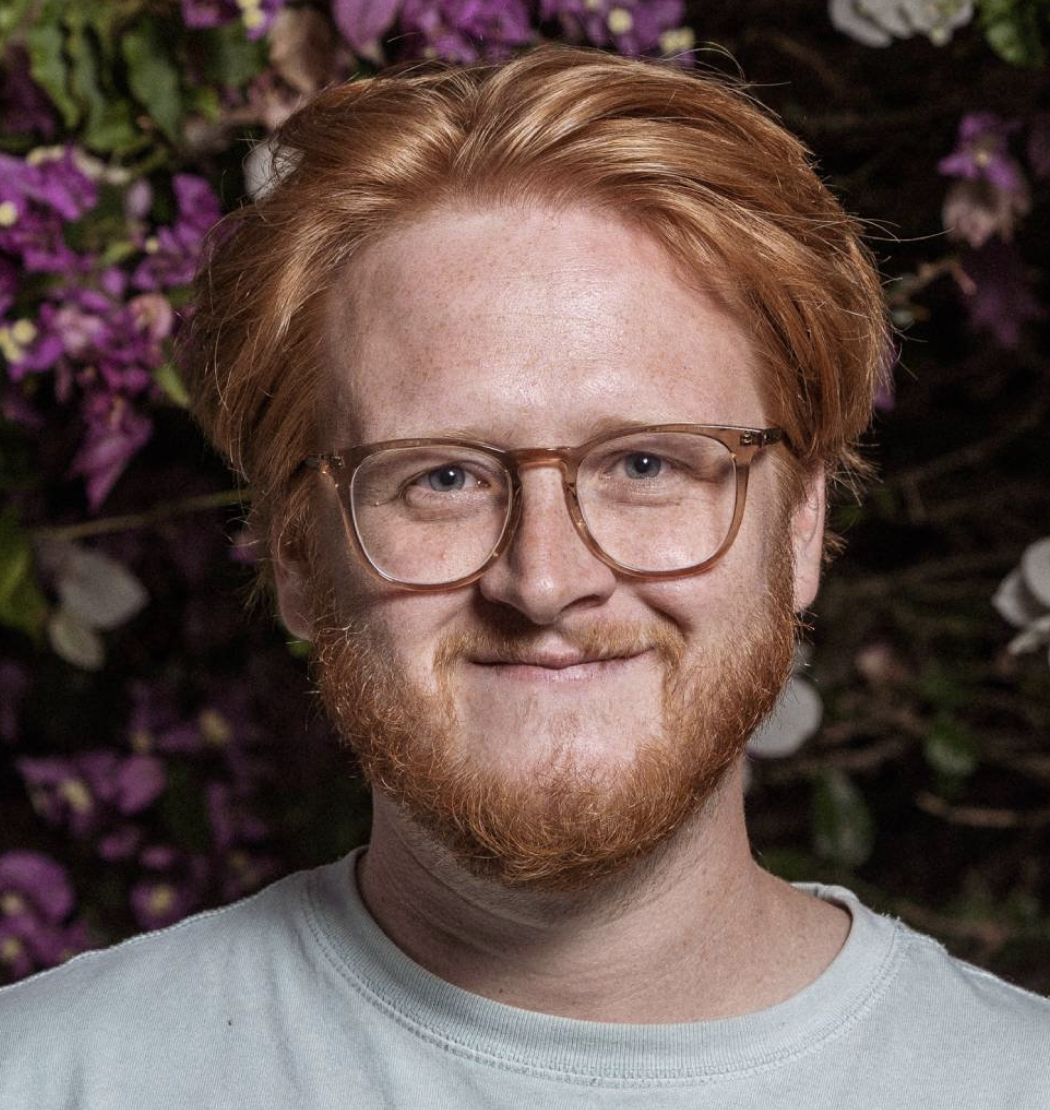 actor Blake Rosier large photo