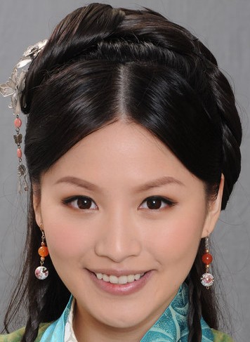 actor Lily Ngo-Yee Ho large photo