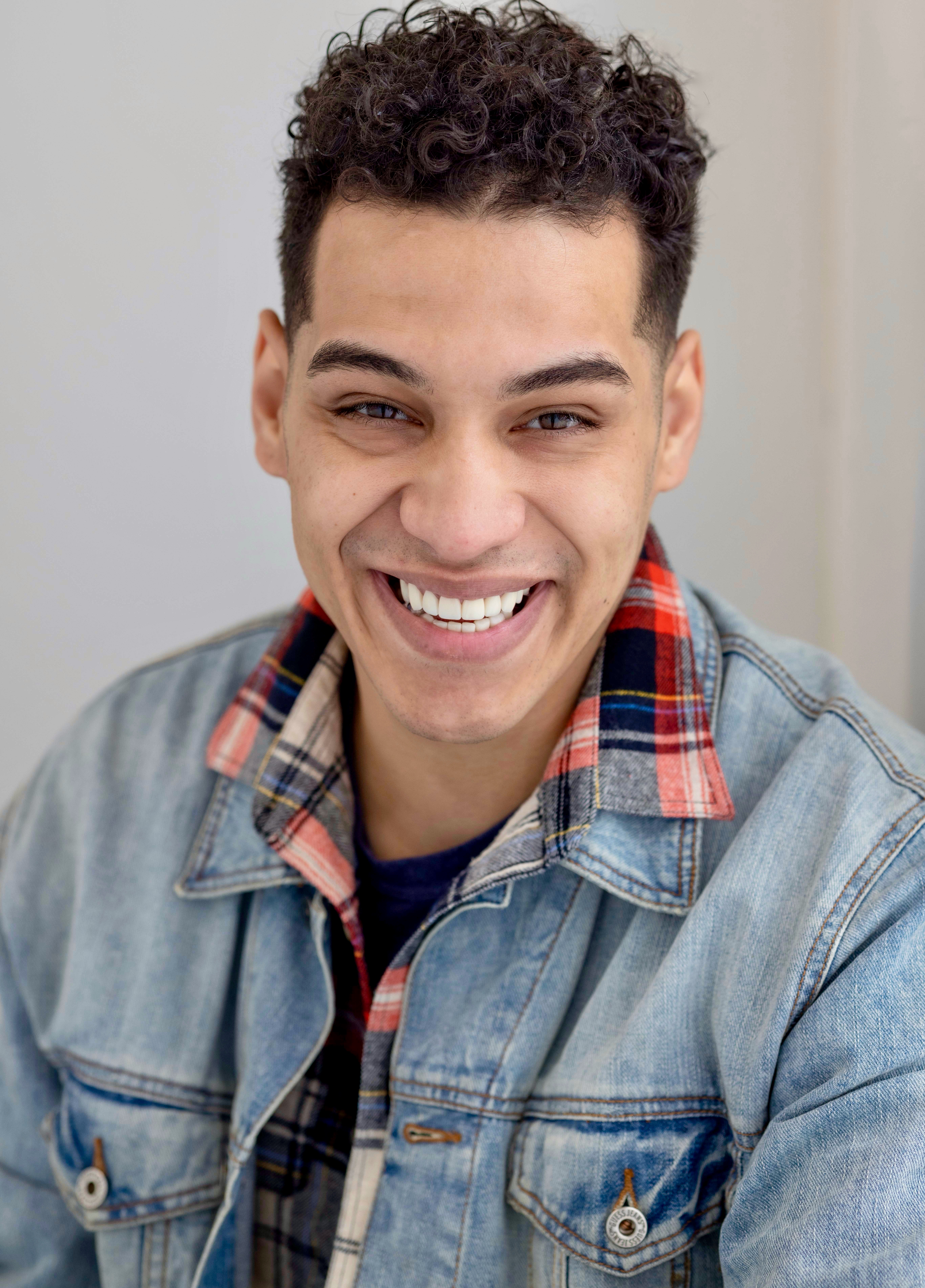 actor Stewie Valencia large photo