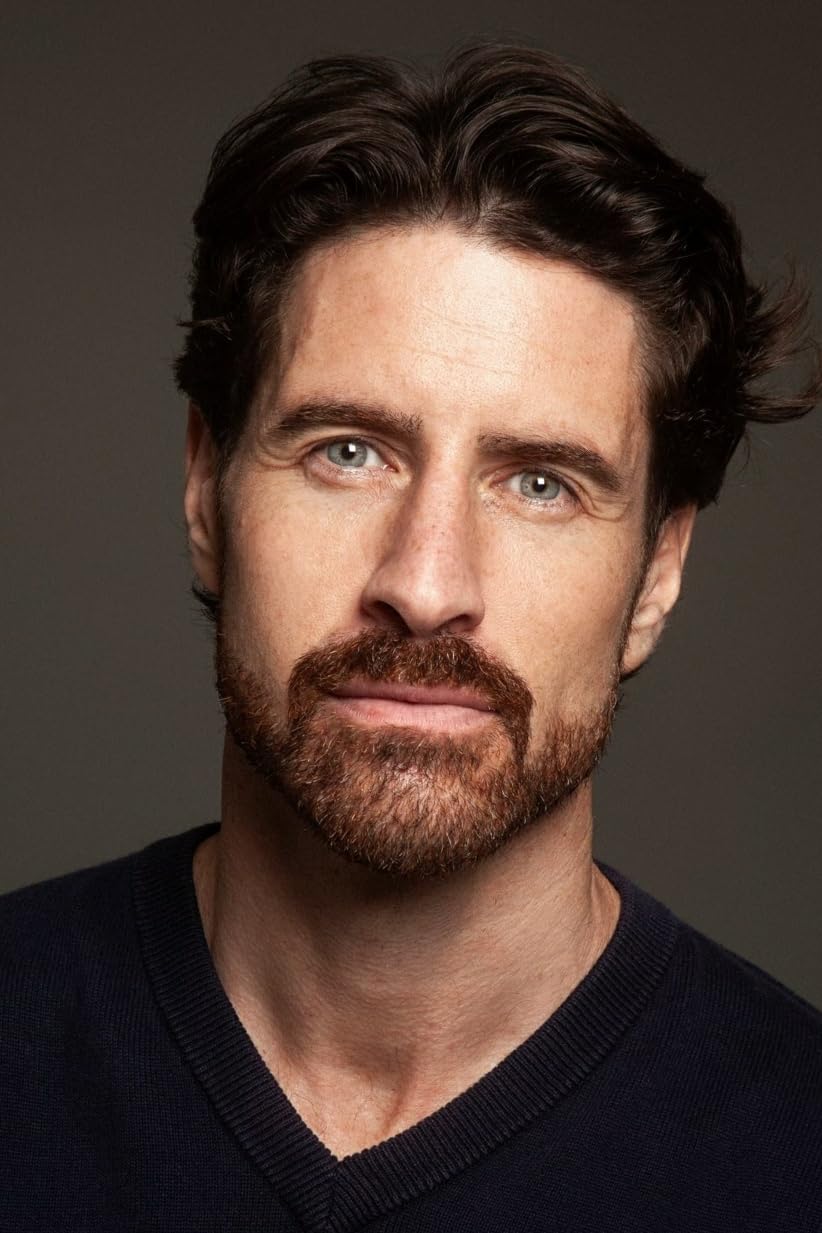 actor Darren Killeen large photo