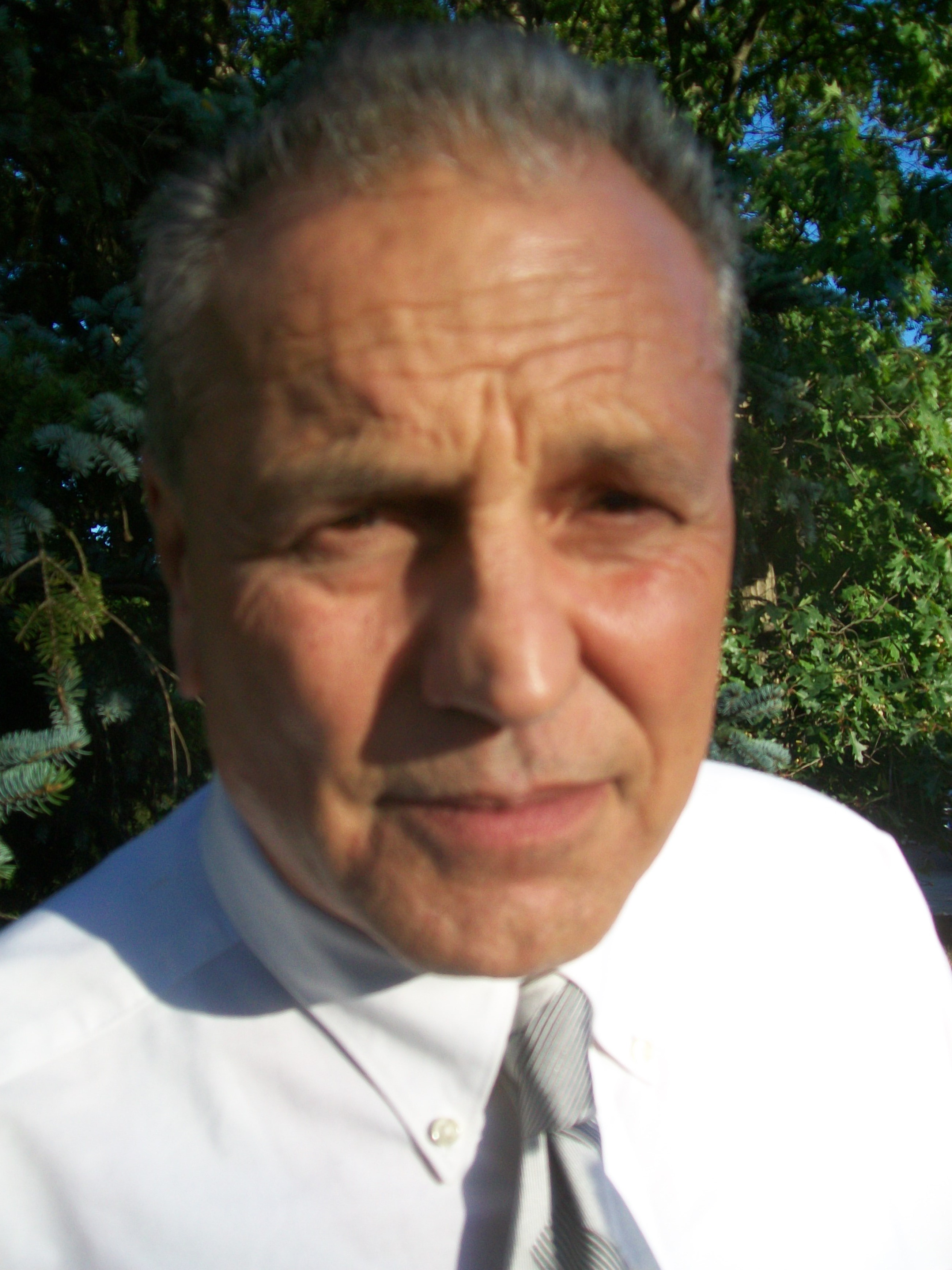 actor Robert Shumay large photo