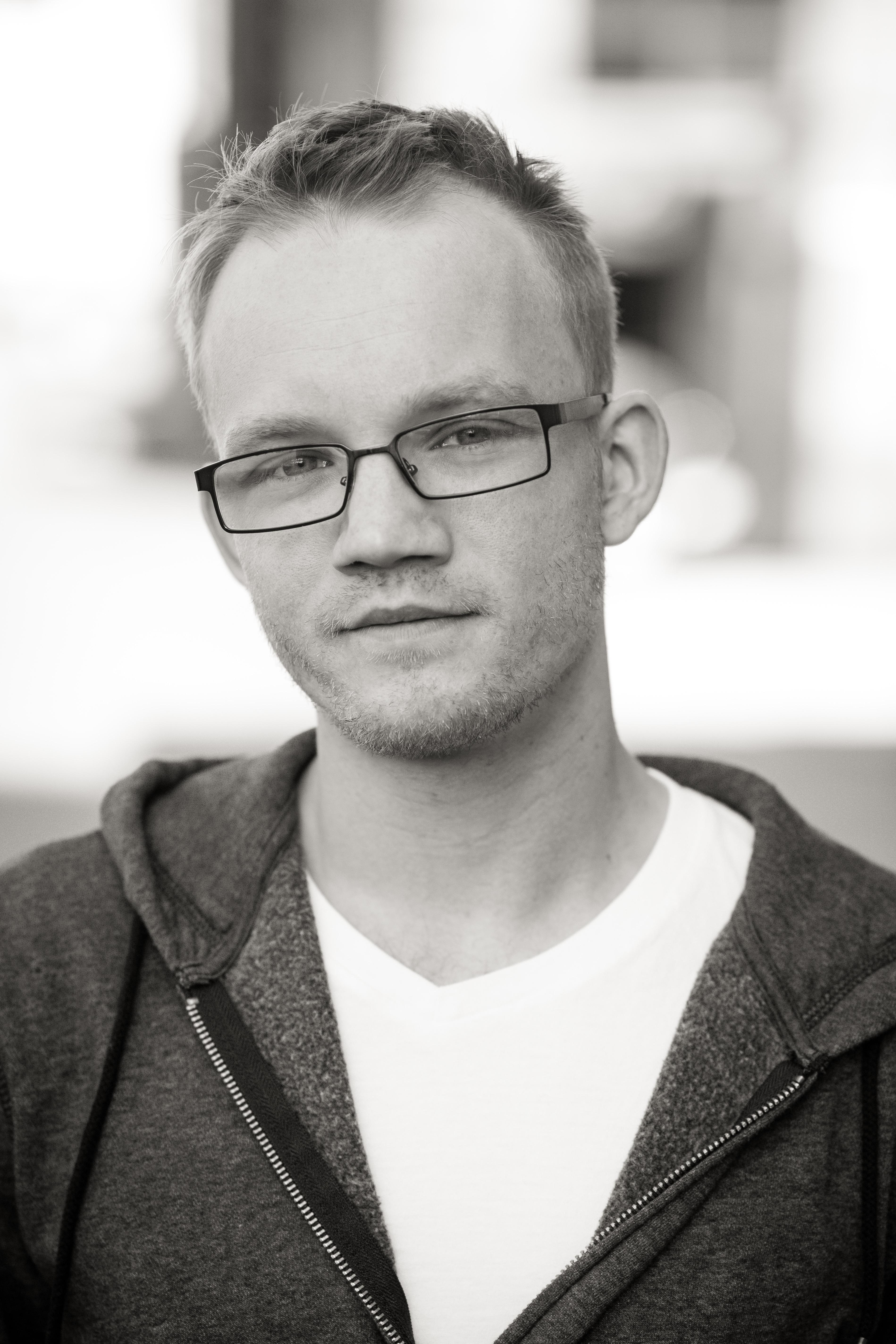 actor Tim Biemann large photo