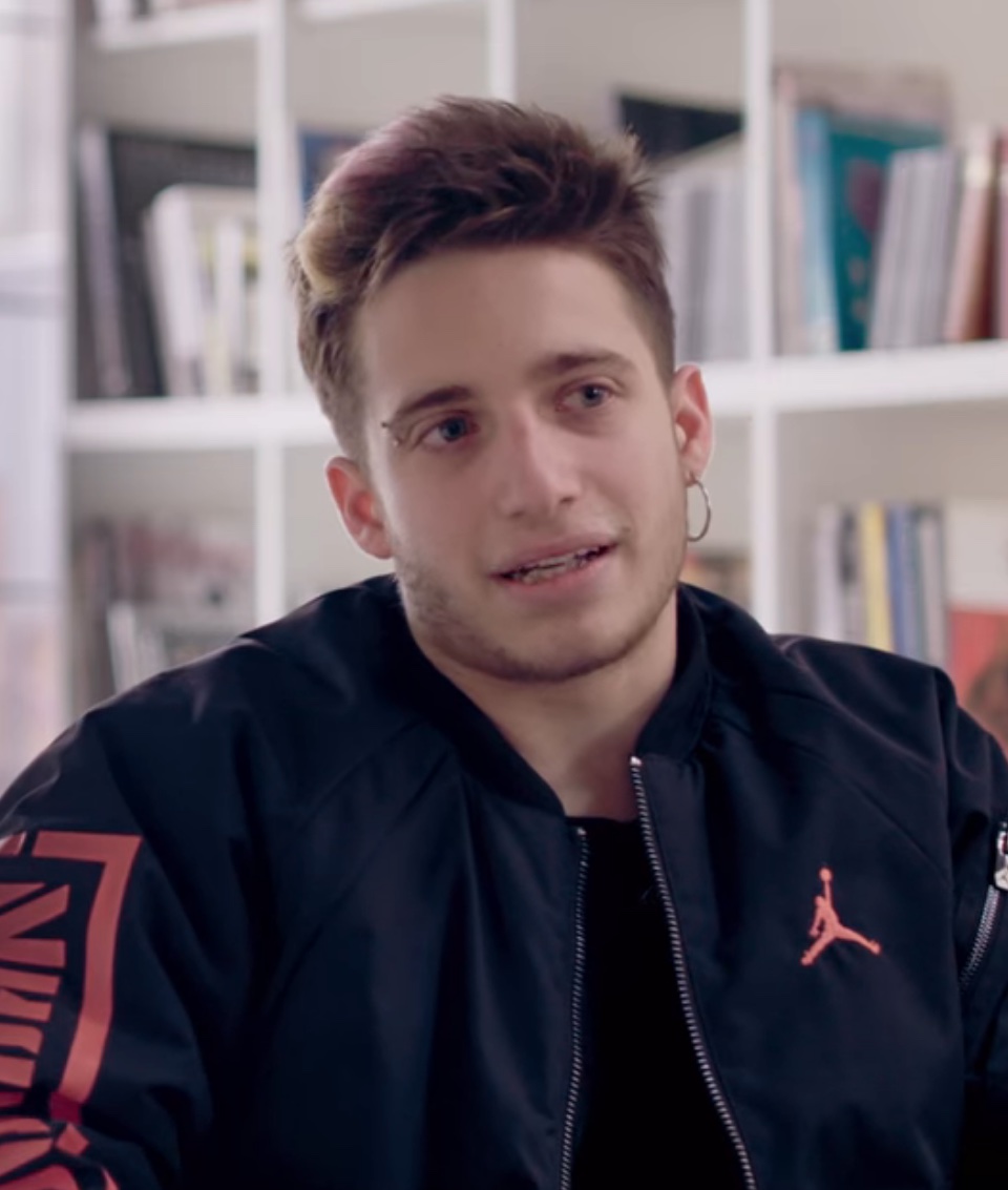 actor Wos large photo