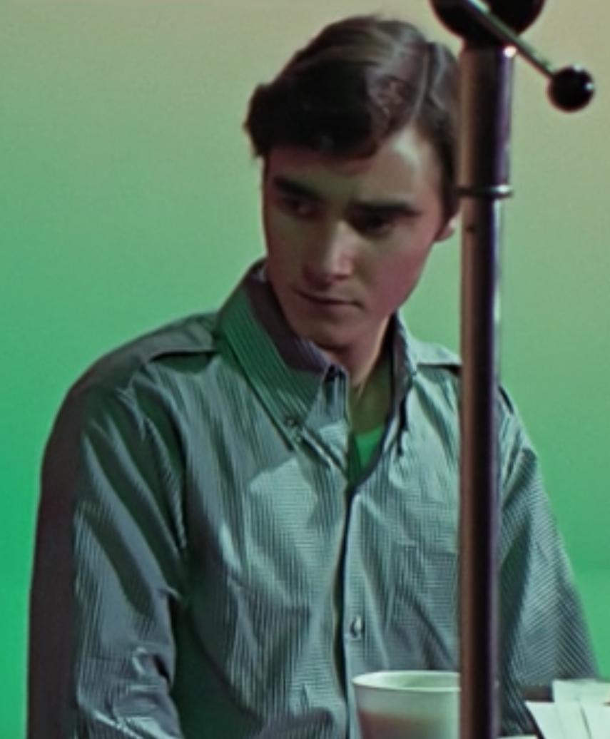 actor Paul Bond large photo