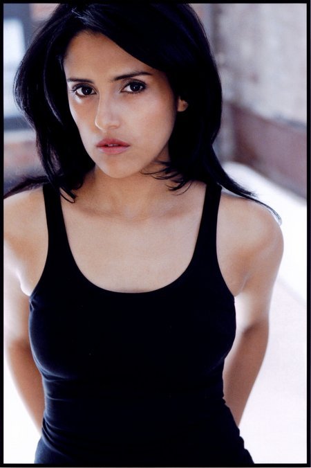 actor Tatiana Dellepiane large photo