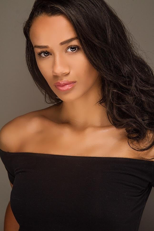 actor Felicity White large photo