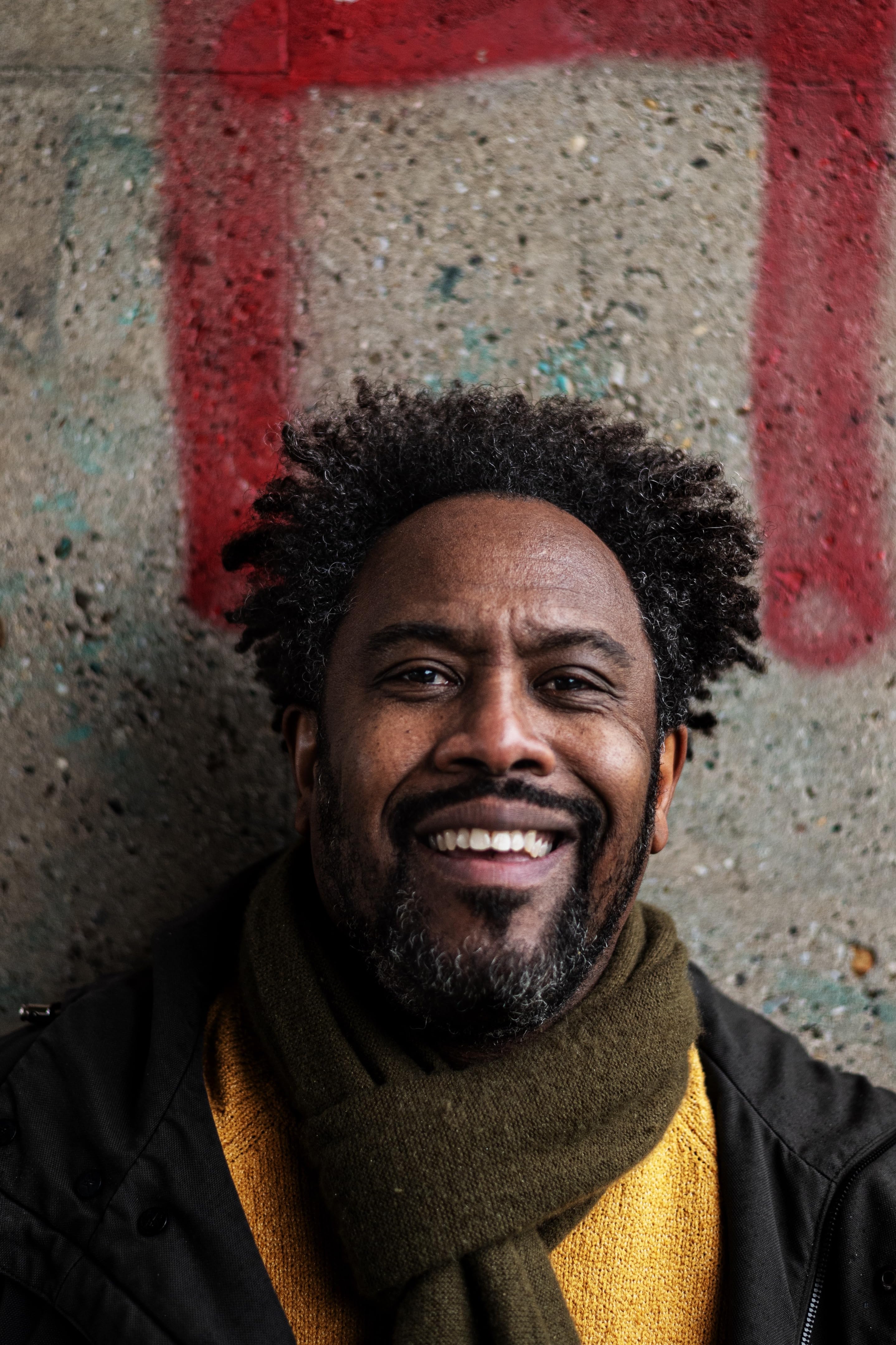 actor Urias Boerleider large photo