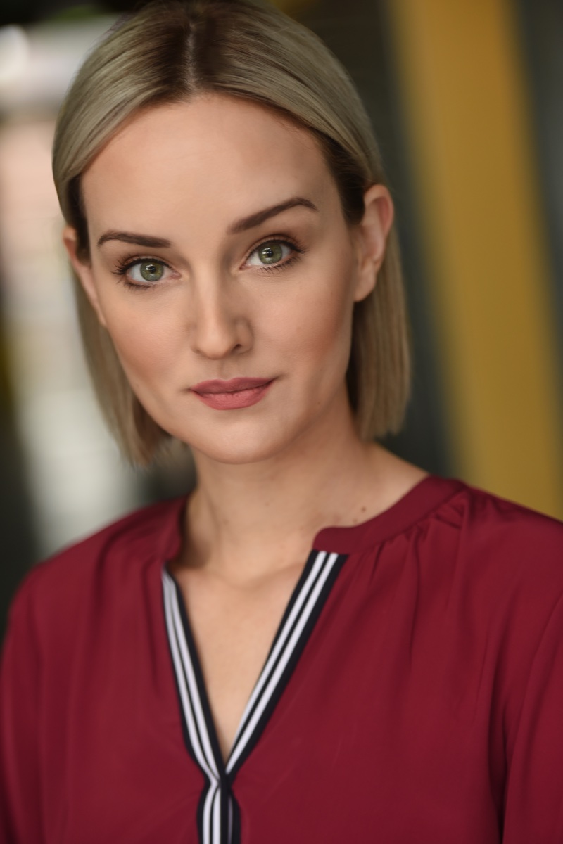 actor Emily Humble large photo