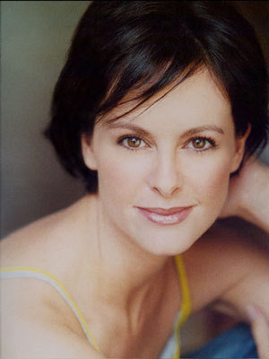 actor Victoria Arbiter large photo