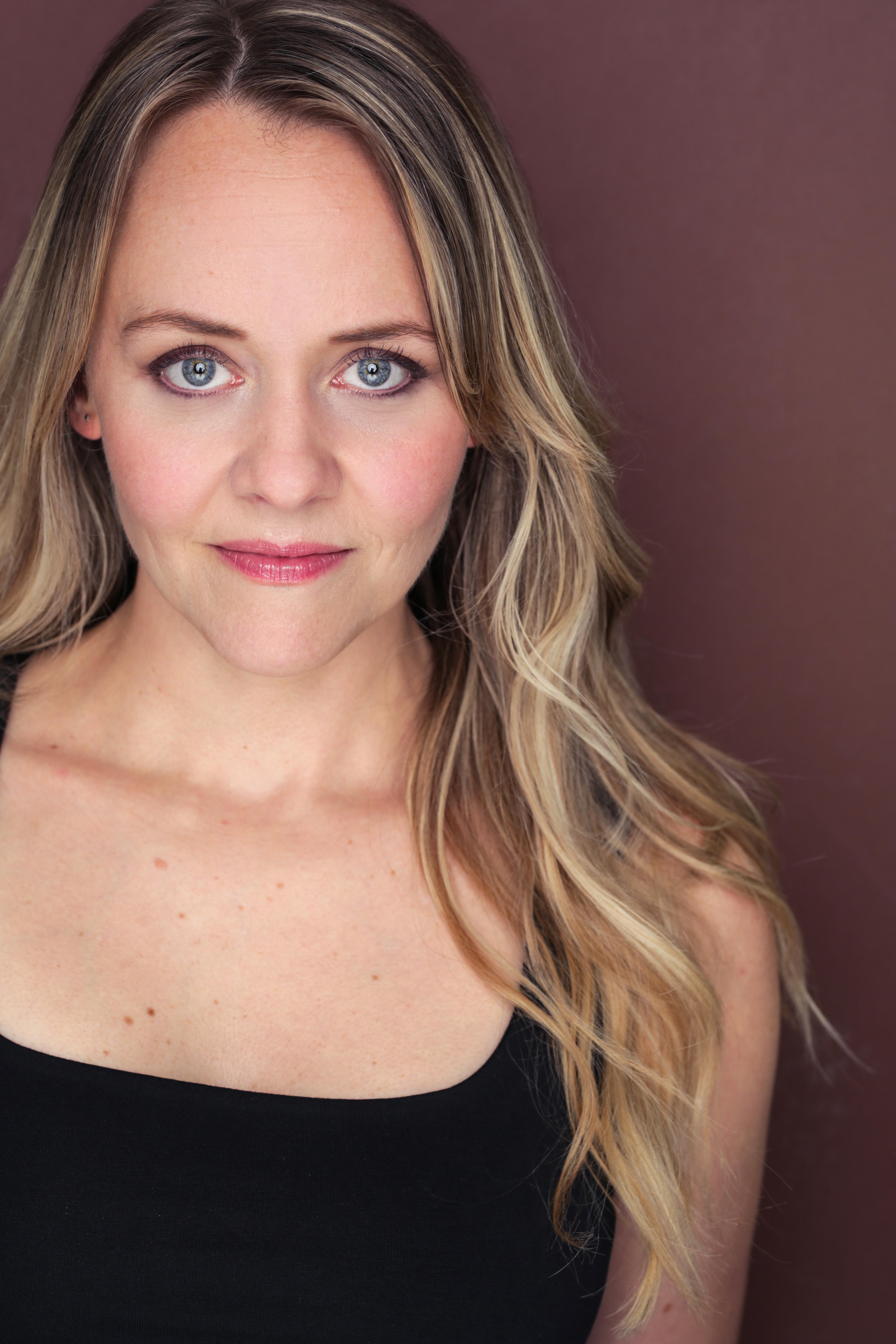 actor Katie Stone large photo