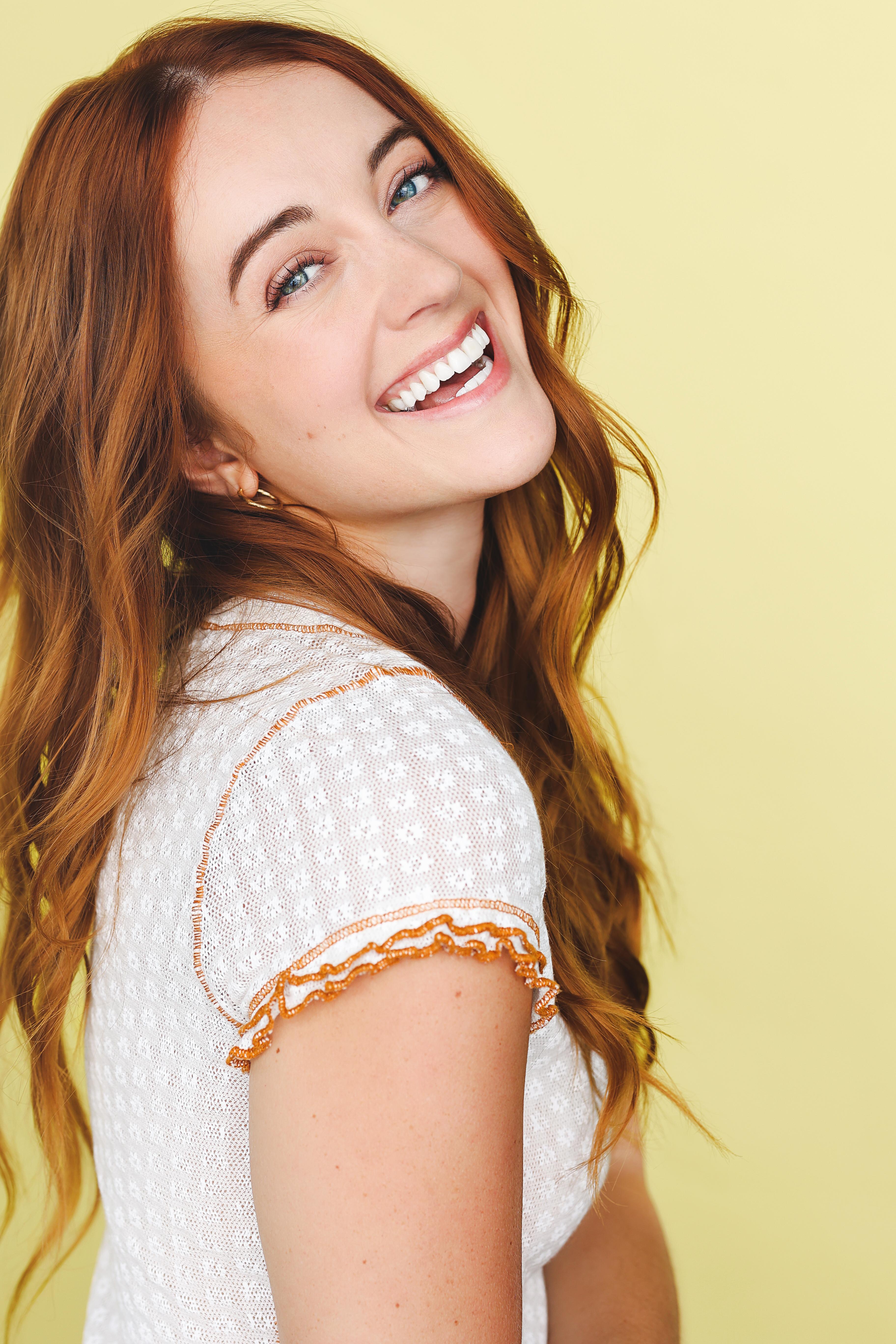 actor Monica Sherer large photo