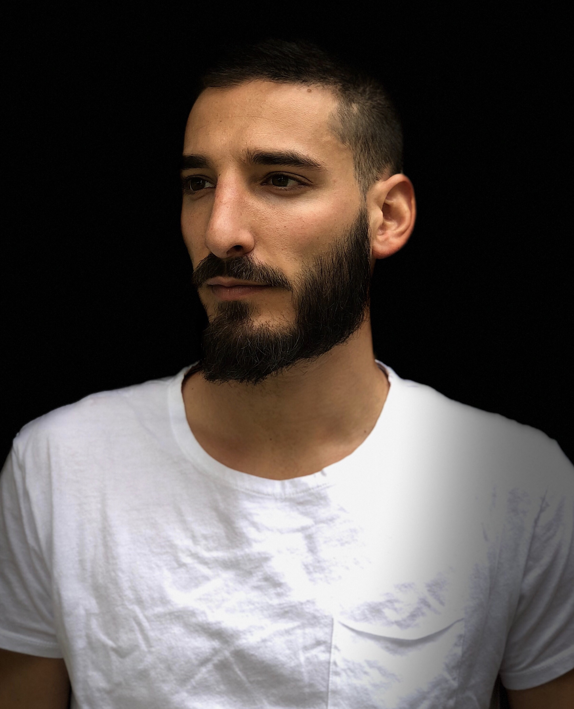 actor Max Davis large photo