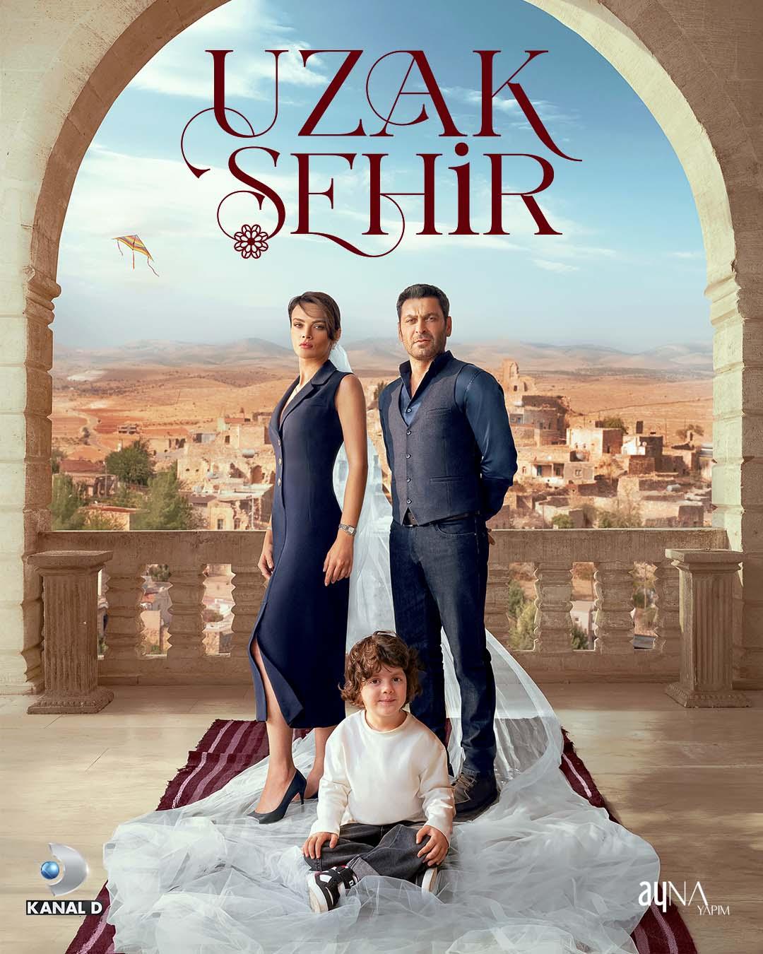 Poster for Uzak Sehir [English]