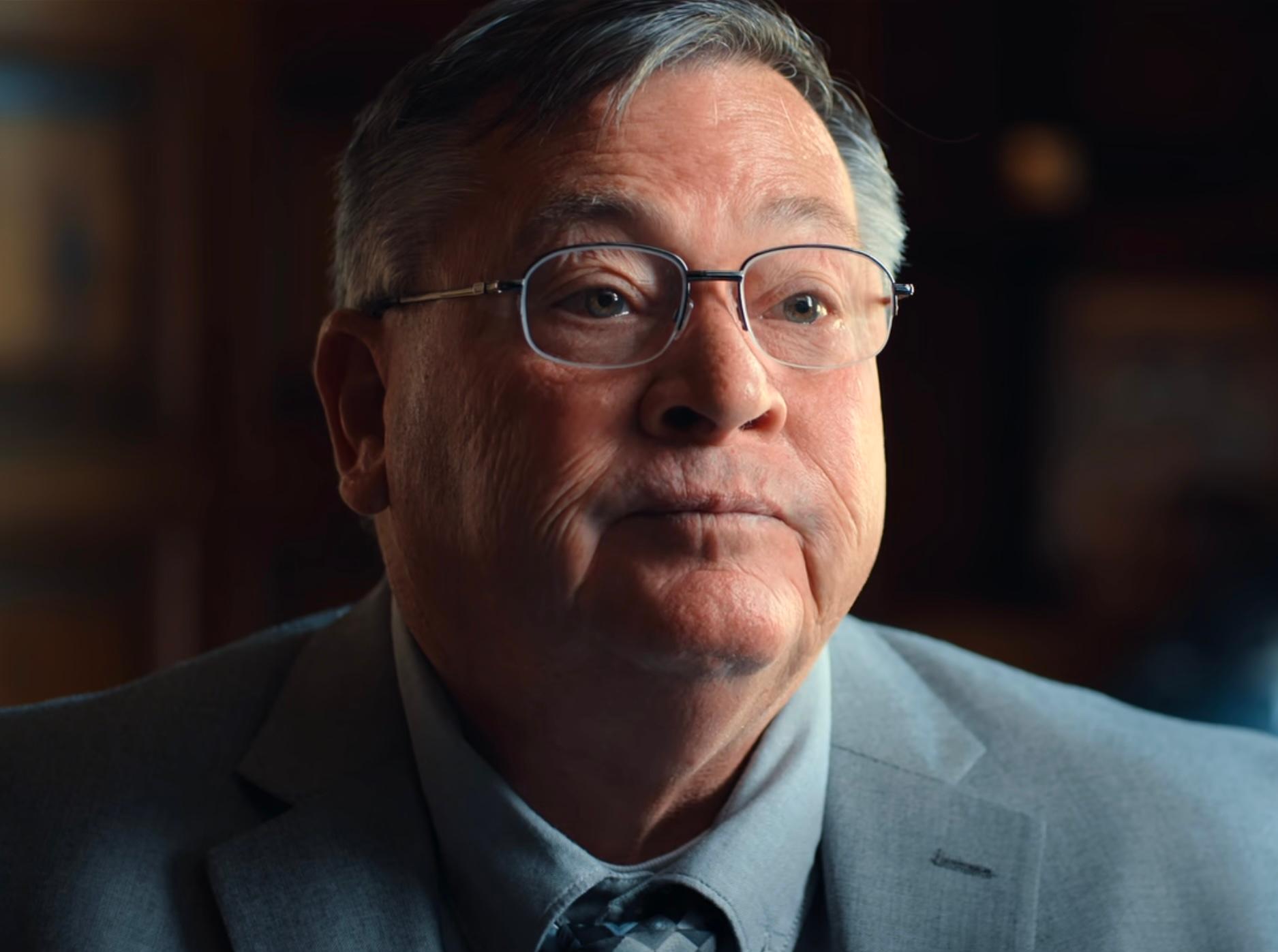 actor Bob Heffernan large photo